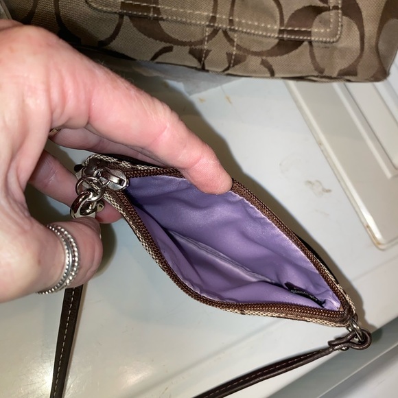 3-piece’s !!! Authentic Coach purse, Authentic Genuine leather wallet & wristlet - Picture 5 of 16